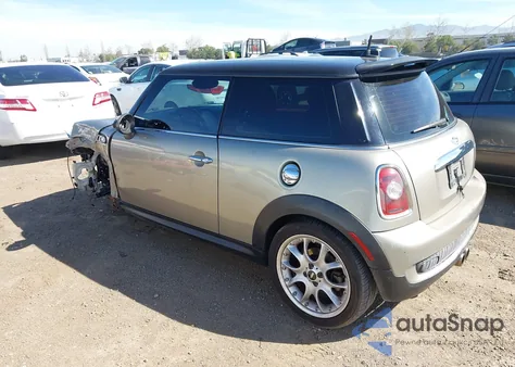 2009 Mini Cooper S z USA, uszkodzony, nr VIN WMWMF73559TW88215